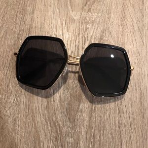 Oversized square frame metal sunglasses.